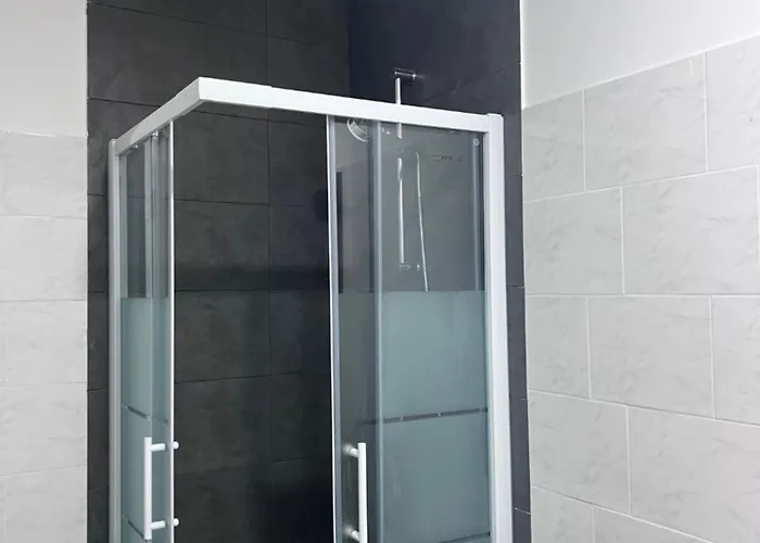 Royal Racing 2 公寓